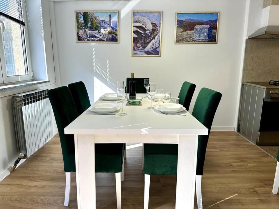 Chill & Play Apartment with Garage Apartment in Sarajevo