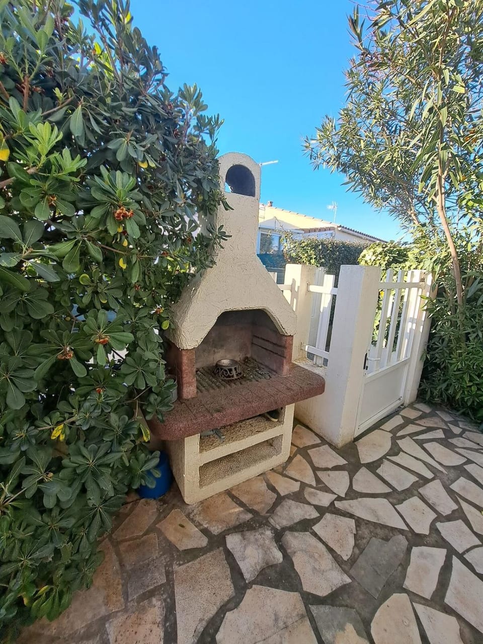 BBQ facilities, BBQ facilities