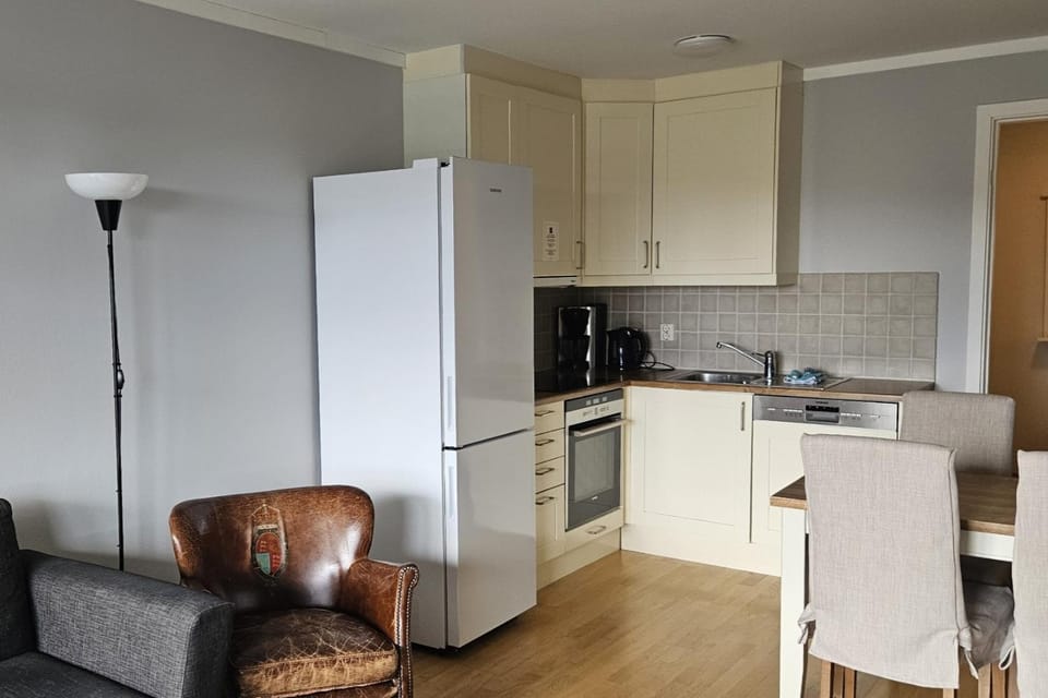 Kitchen or kitchenette, Dining area, kitchen, kitchen