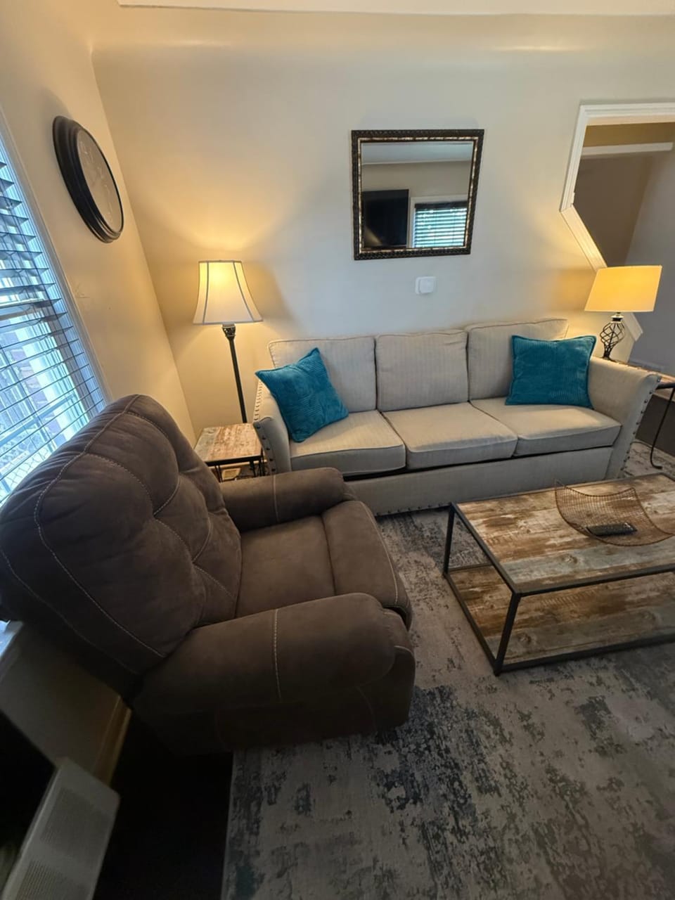 TV and multimedia, Living room, Seating area