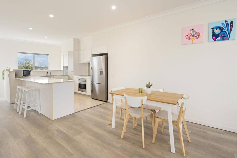 Kitchen or kitchenette, Other, Dining area