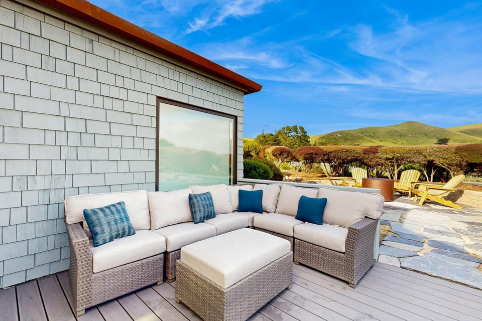 South Harbor Serenity House in Bodega Bay