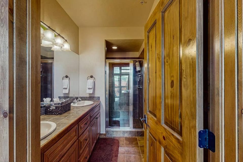 Trailside Tranquility House in Fraser