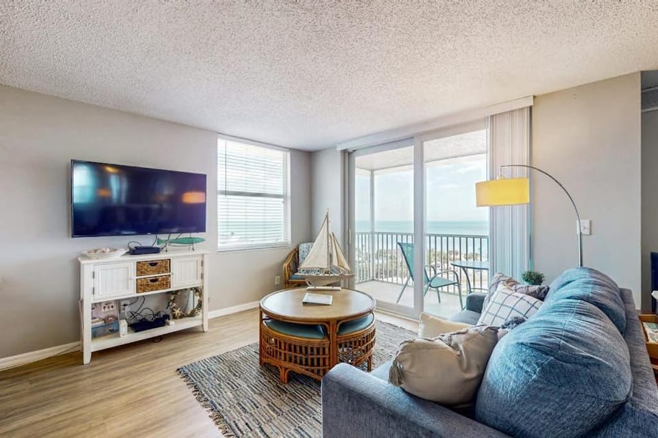 Reel Relaxed 4006 Apartment in Bonita Springs
