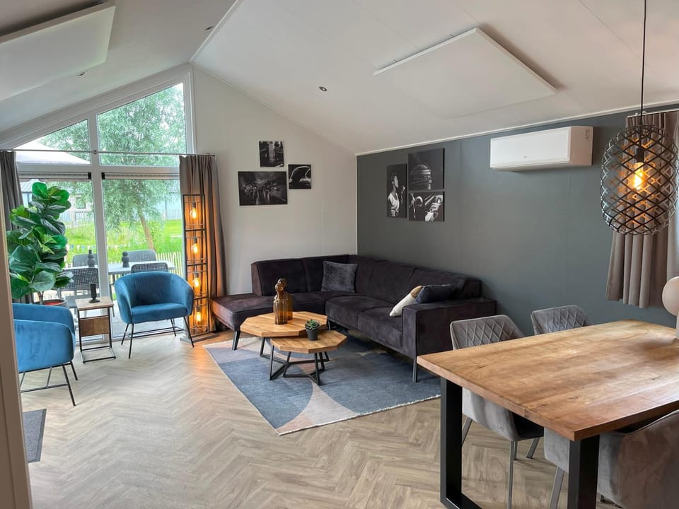 De IJssel Eilanden Chalet Steghouse mit Zaun Nr 546 House in Flevoland, Netherlands