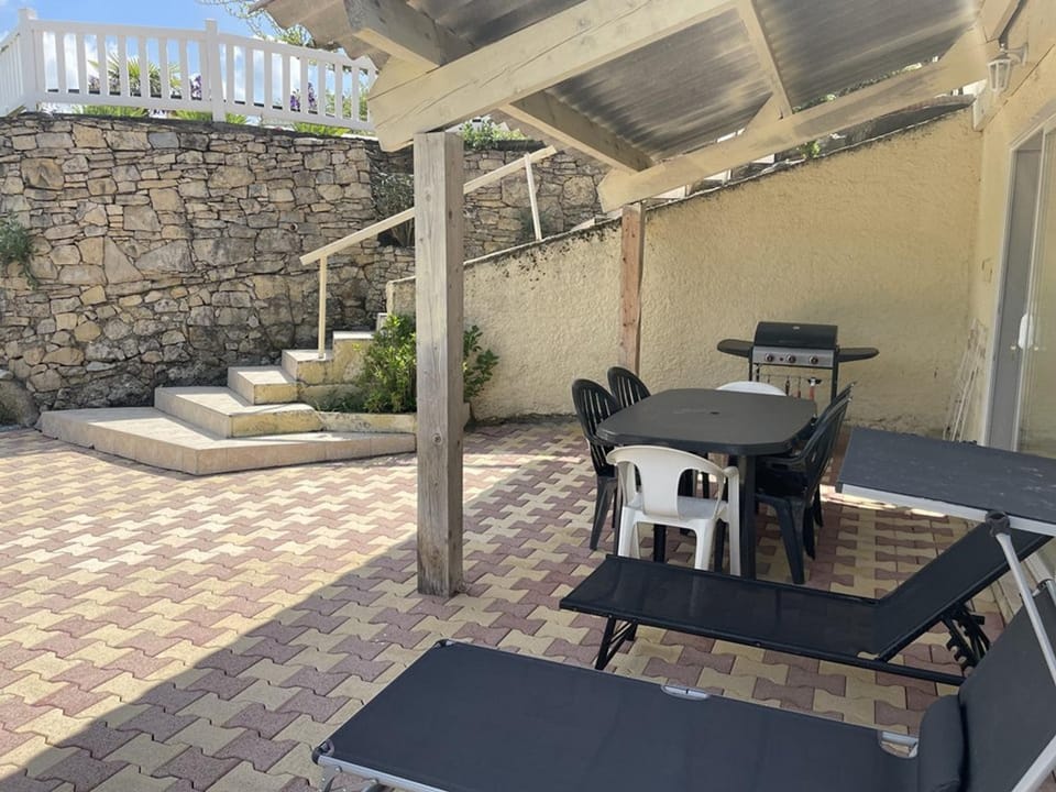 Appartement 5 pers, accès privé au lac, piscine - FR-1-822-16 Apartment in French Riviera