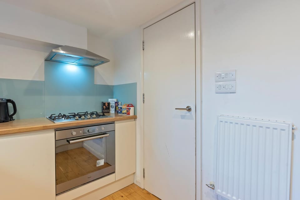 Sleeps 6 1 Bed With Loft 5mins to stations Apartment in London Borough of Islington