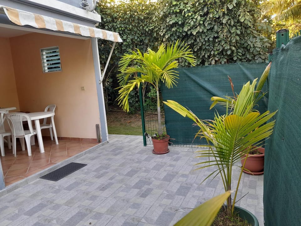 GIGI HOUSE évidemment Apartment in Leeward Islands