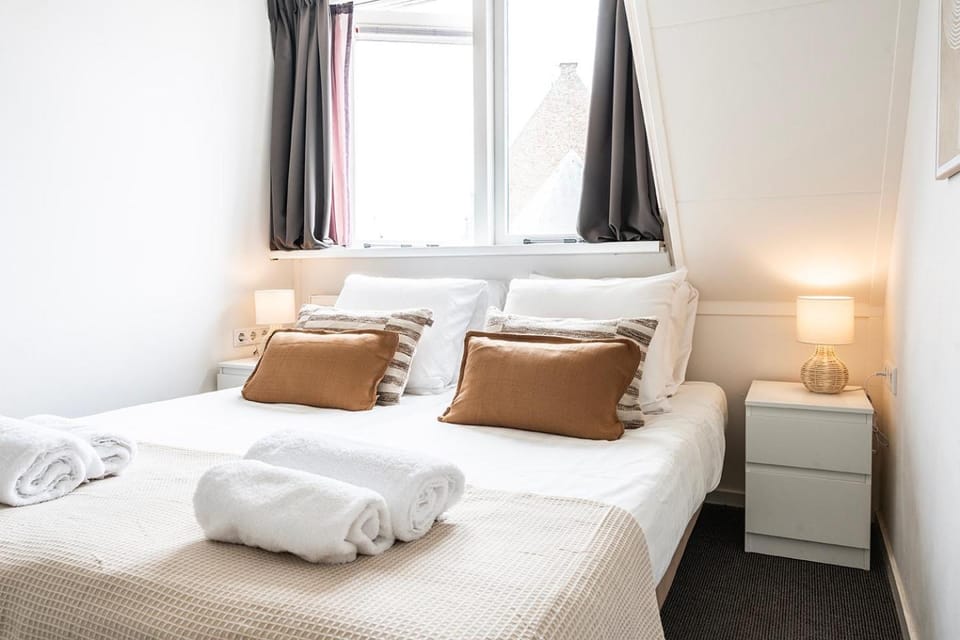 Cozy bed-and bathroom at thebeach with wi-fi Apartment in Zoutelande