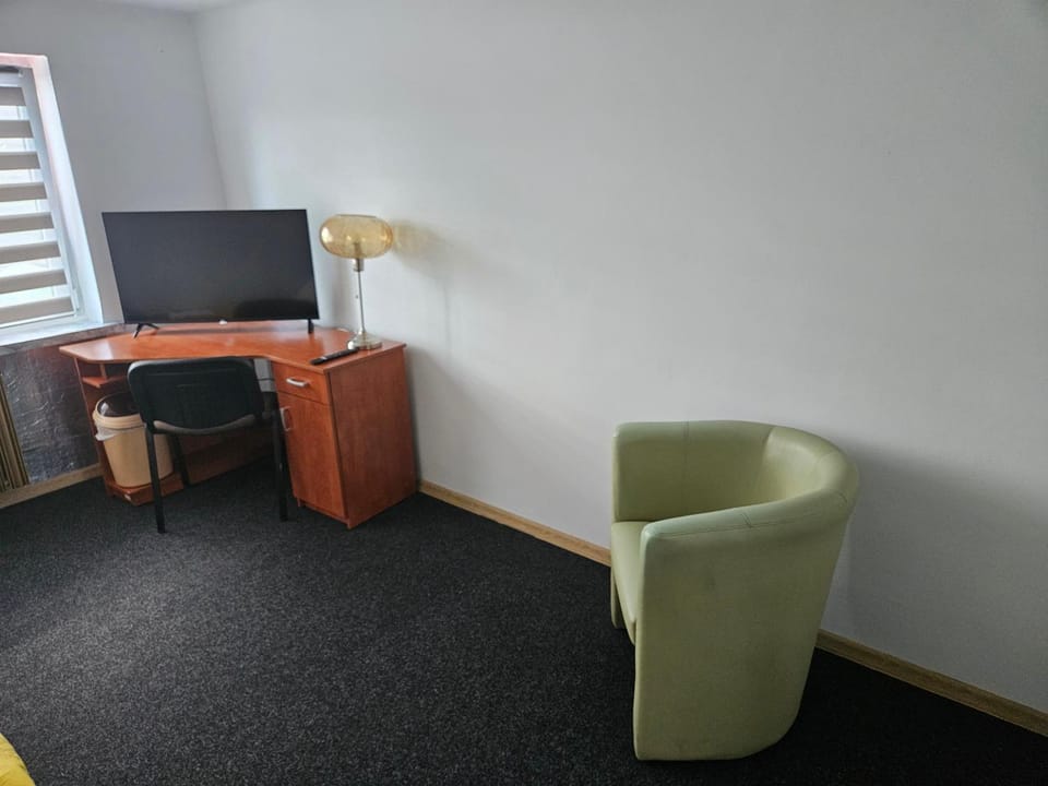 TV and multimedia, Seating area