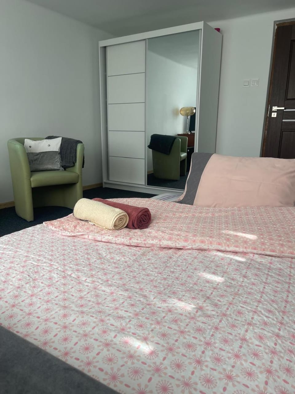 Bed, Seating area, Bedroom, towels, wardrobe