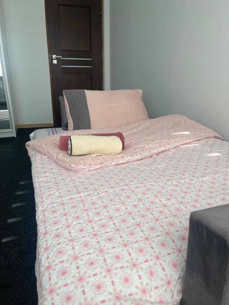 Bed, Photo of the whole room