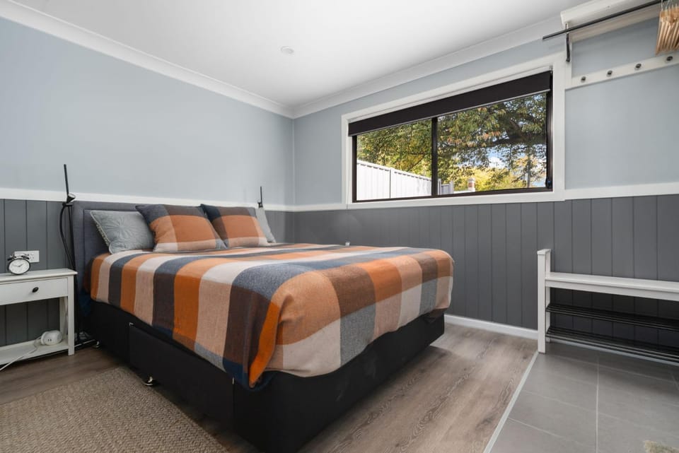 Neat & Tidy Studio with Firepit near Bathurst CBD Apartment in Bathurst