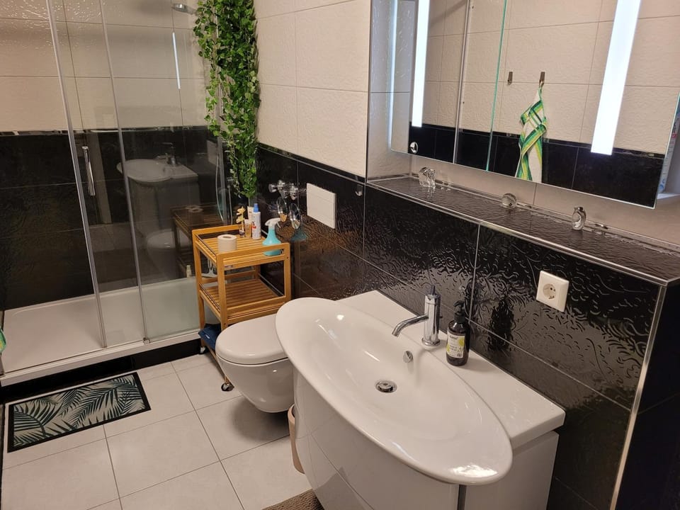 Shower, Bathroom