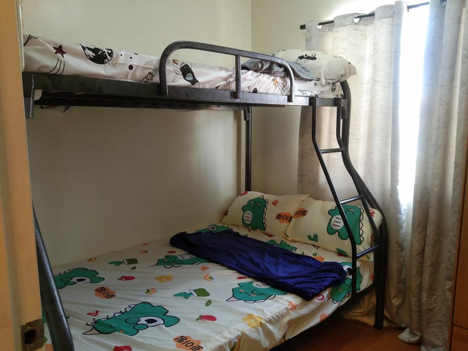 bunk bed