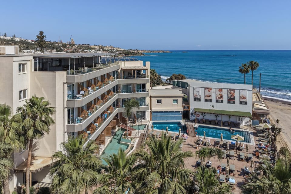 Property building, Beach, Swimming pool, sunbed