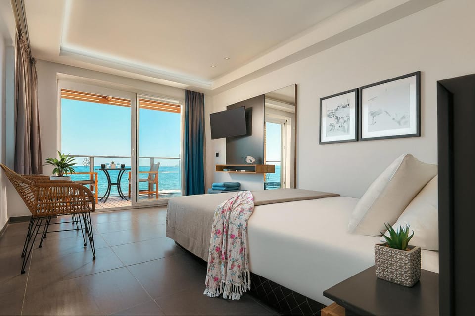 View (from property/room), Balcony/Terrace, Photo of the whole room