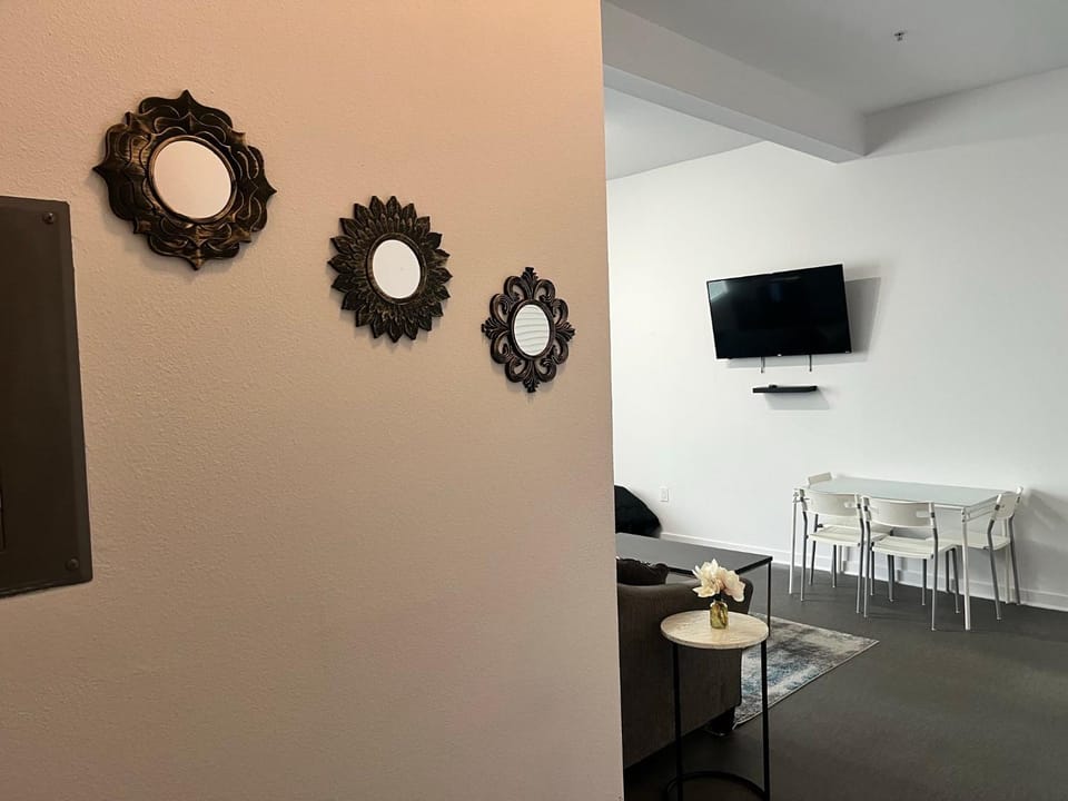 The NoHo Artist Nook Apartment in Burbank