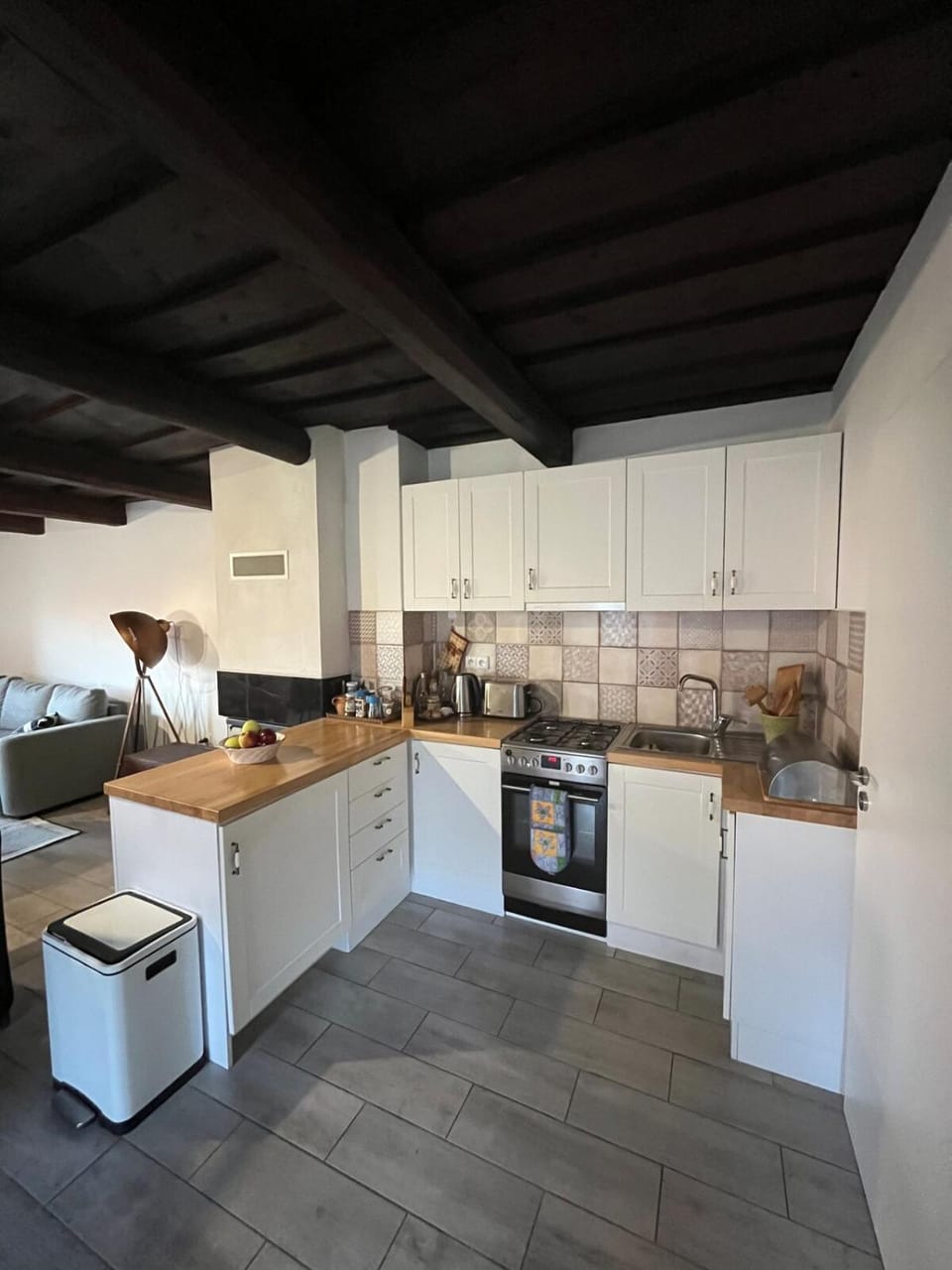 Kitchen or kitchenette