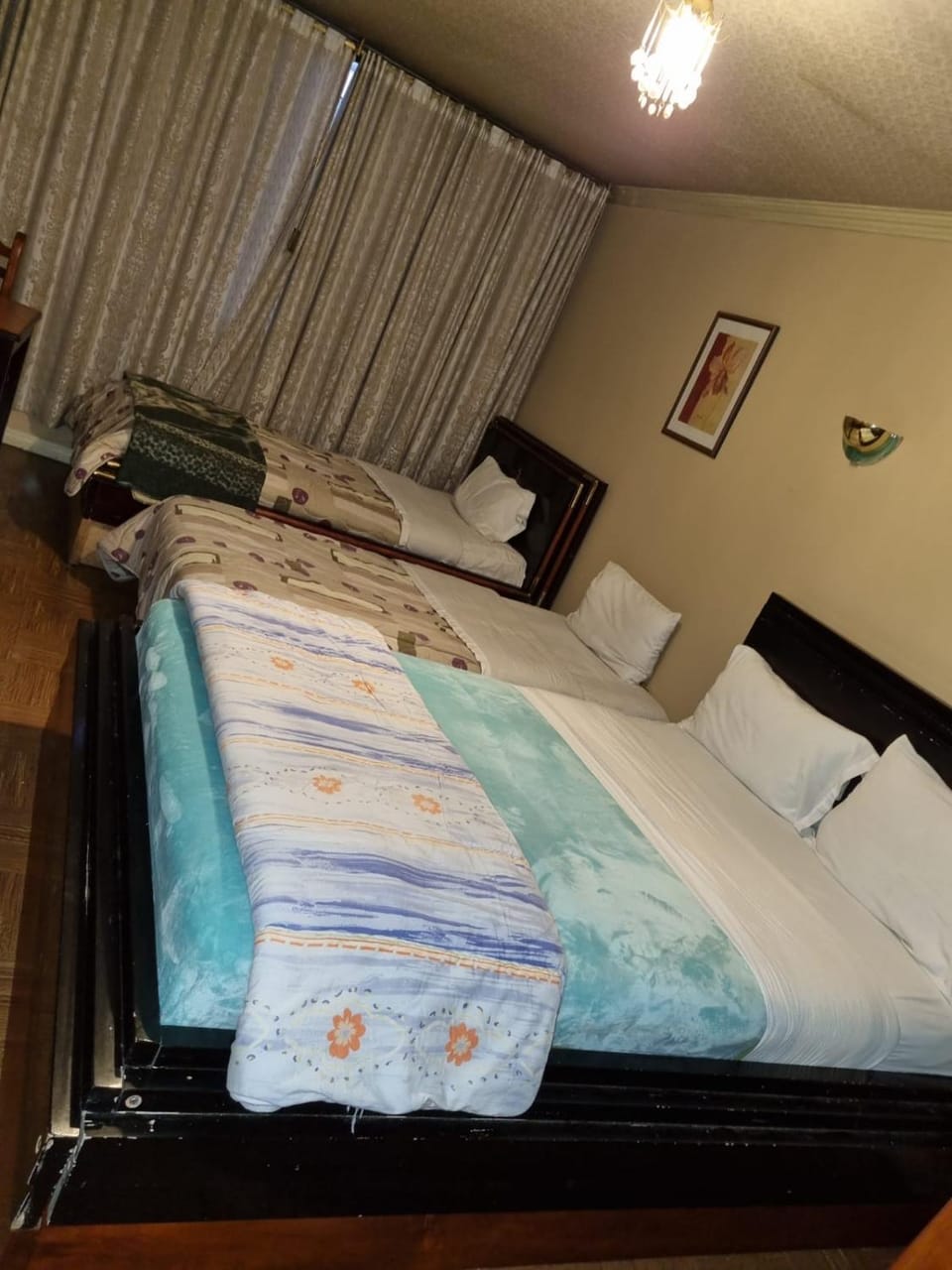 IÑAQUITO GOLD hostal Bed and Breakfast in Quito