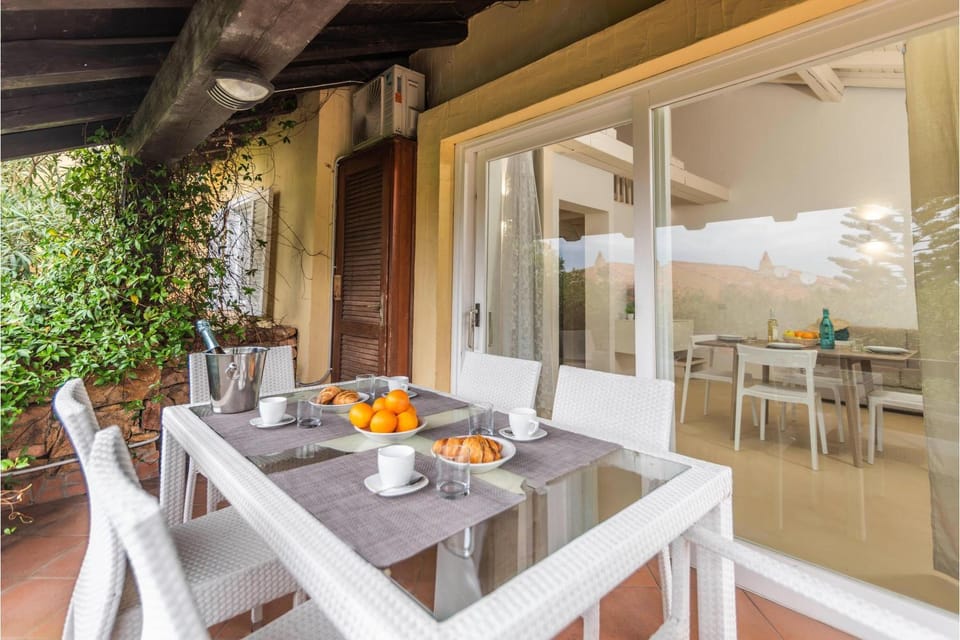 Balcony/Terrace, Dining area