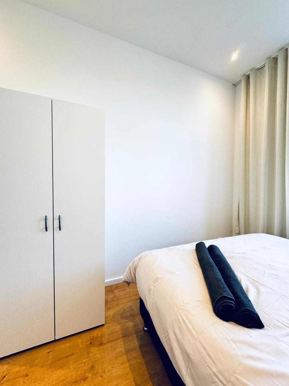 Bed, Bedroom, wardrobe