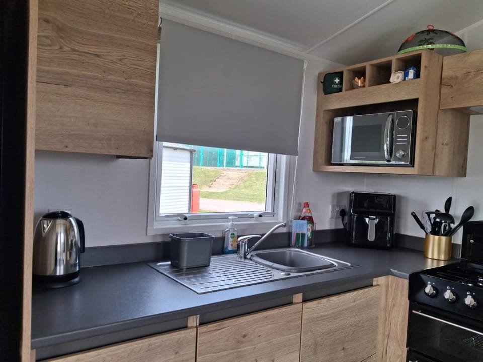 OHana Caravan Crimdon Dene Campground/ 
RV Resort in England