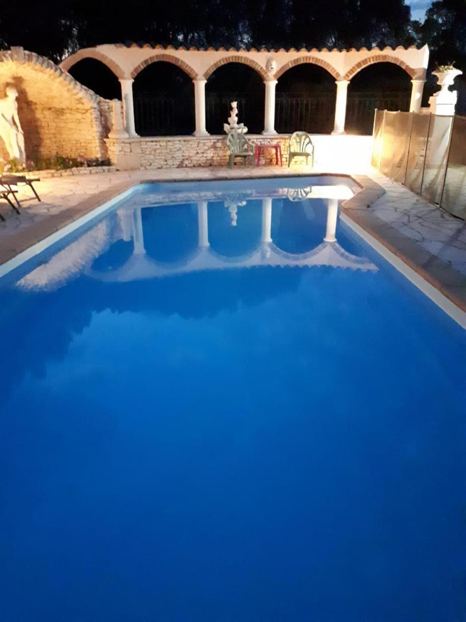 Swimming pool
