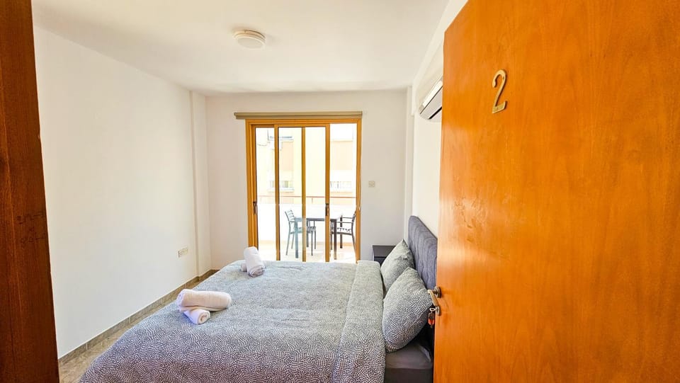 Bed, Balcony/Terrace, Bedroom, towels