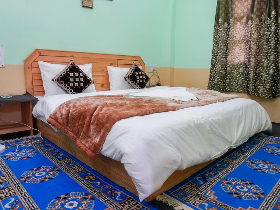 Appel Home Stay Bed and Breakfast in Himachal Pradesh