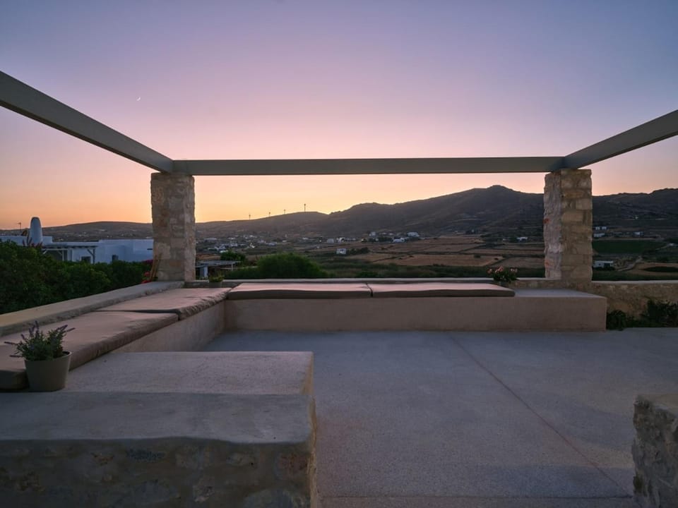 Villa Helia with swimming pool Villa in Paros, Greece