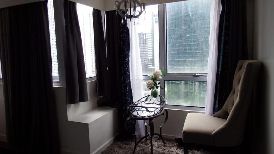 Urban Nest Apartment in Makati