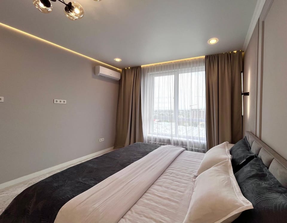Bed, Photo of the whole room, Bedroom, air conditioner