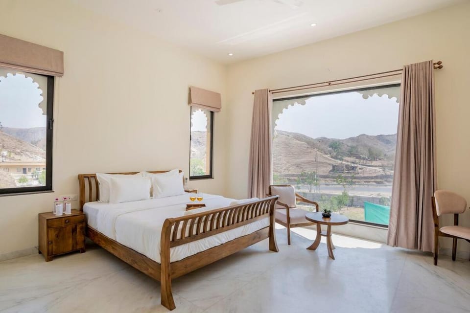 Luxury Villa in Udaipur with Pool & 360 Hill View By Ozy Stays Villa in Rajasthan