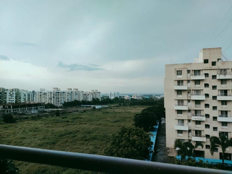 Chic Comfort long & short term Apartment in Maharashtra
