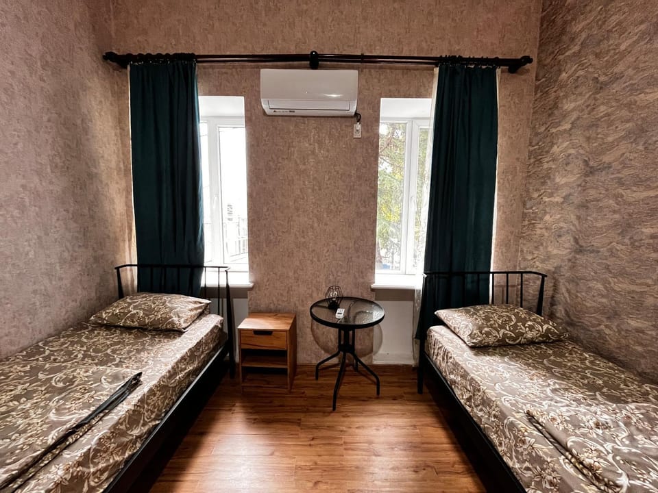Bed, Photo of the whole room, Bedroom, air conditioner