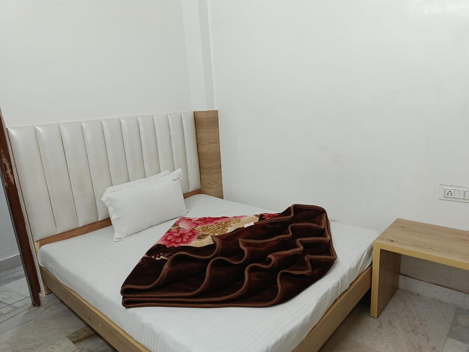 Hotel Leo Hotel in New Delhi