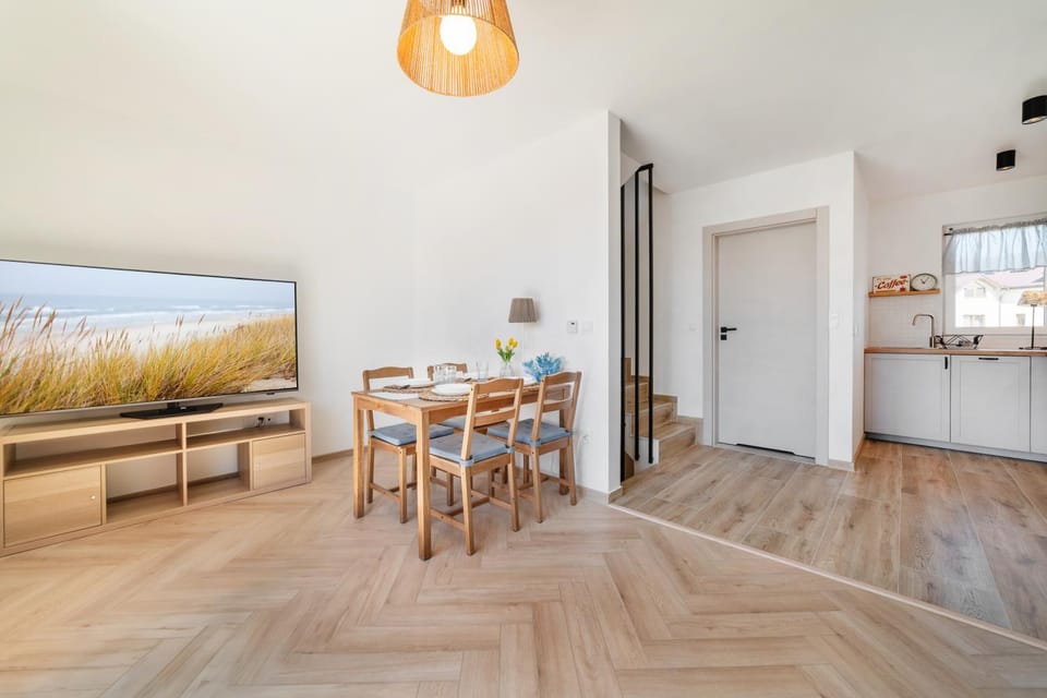 TV and multimedia, Kitchen or kitchenette
