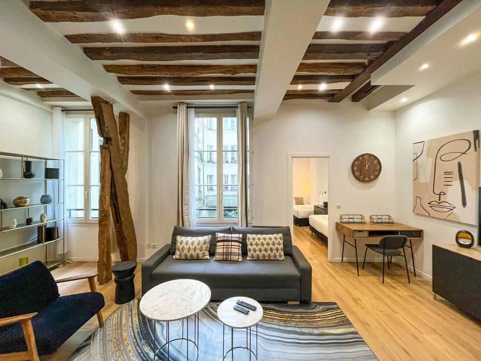 Urban Flat 67 - Spacious Flat in Central Paris Apartment in Paris