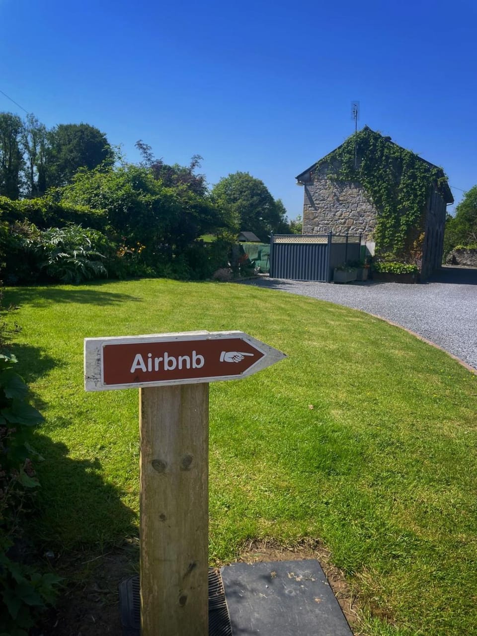 Stone Barn Cottage In Galway Countryside Apartment in County Galway