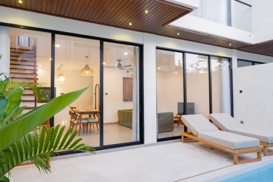 Patio, Pool view, sunbed