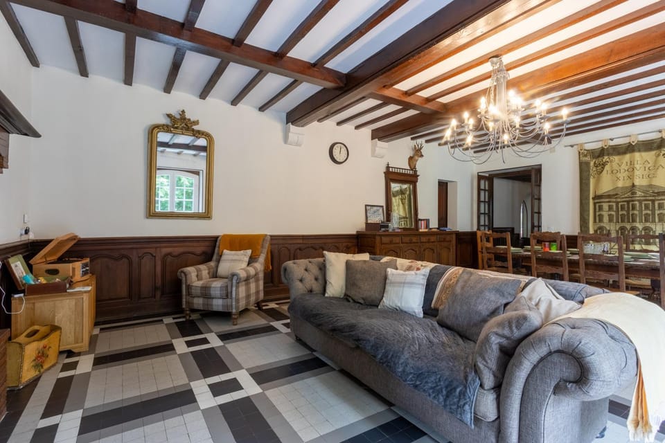 Communal lounge/ TV room, Living room, Seating area, Dining area, fireplace