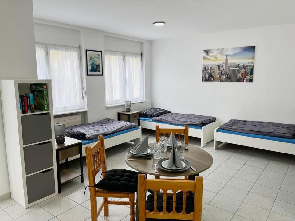 Bed, Living room, Photo of the whole room, Seating area, Dining area, Bedroom