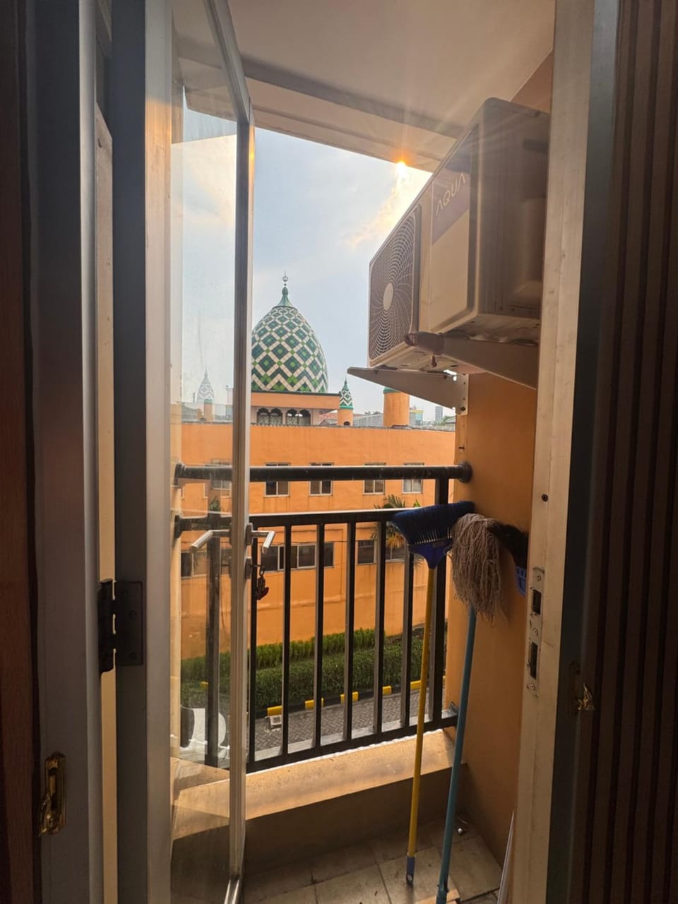 Cozy Studio Apartment at Margonda Residence Apartment in South Jakarta City