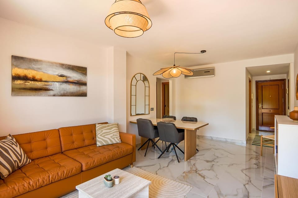TV and multimedia, Living room, Other, Seating area, Dining area, air conditioner