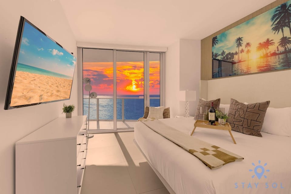 Beachfront Balcony Apartment Amenities Apartment in Hollywood Beach