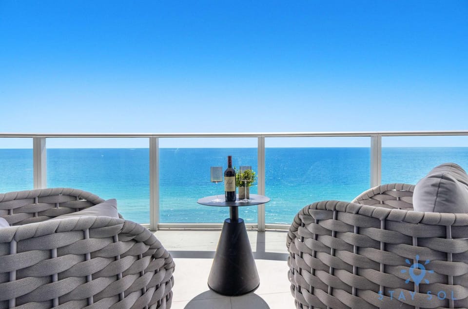 Beachfront Balcony Apartment Amenities Apartment in Hollywood Beach