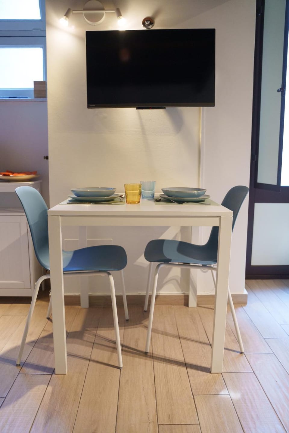 TV and multimedia, Dining area