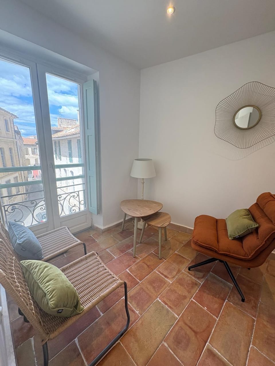 Living room, Seating area