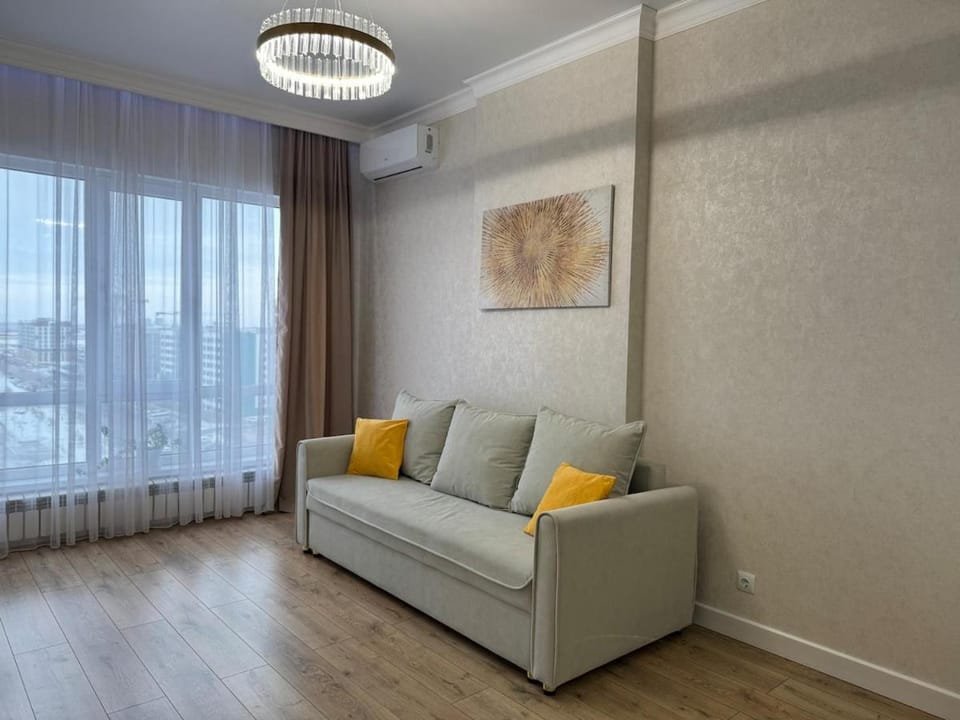 Living room, Seating area, air conditioner